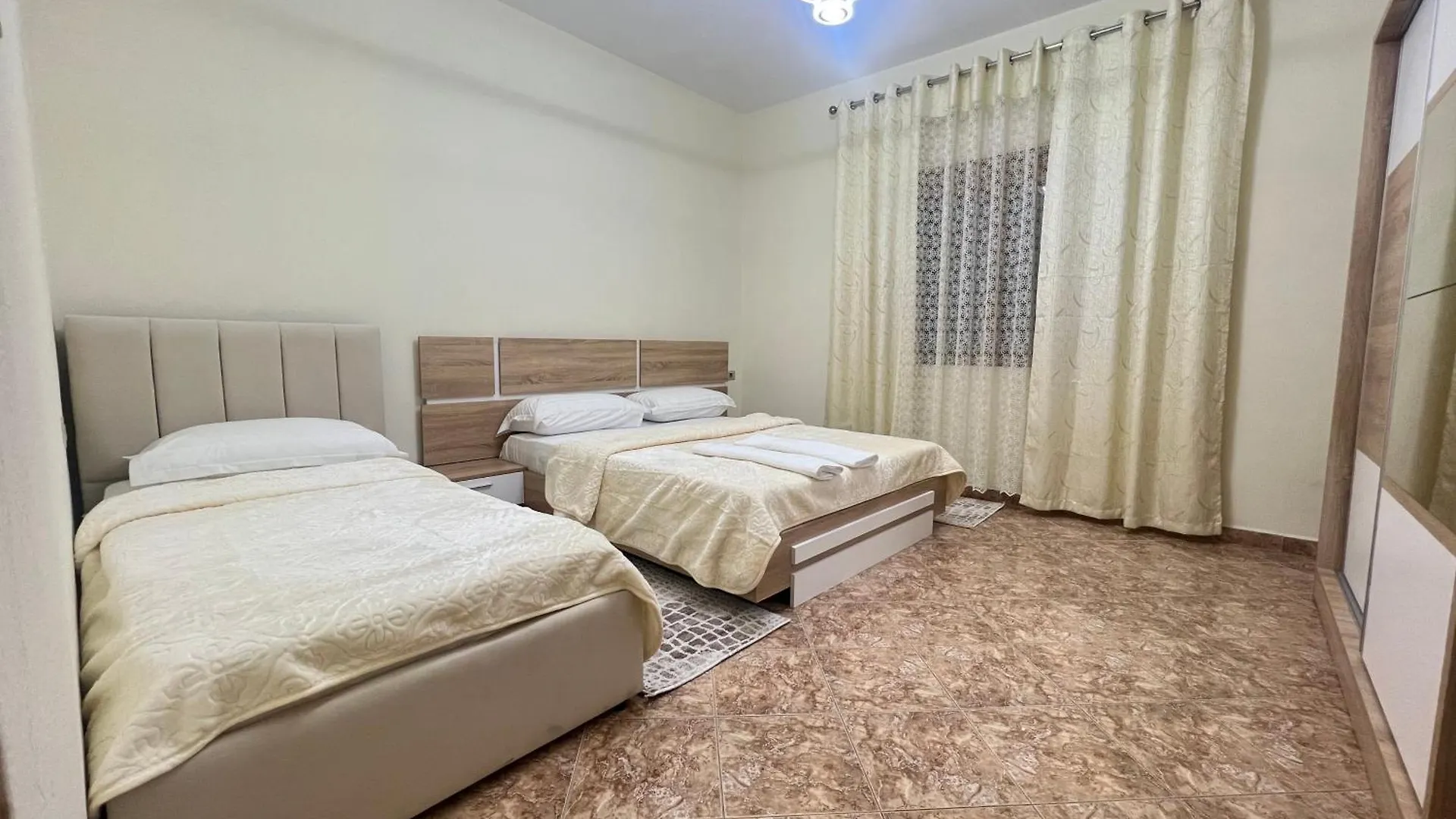 טיראנה Mandi Apartament 0*,  אלבניה